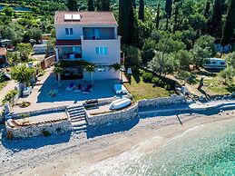 Apartments Kola's Mill - Comfort One Bedroom Apartment With Terrace an