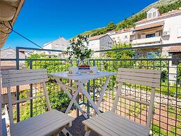 Apartments Terra - One Bedroom Apartment With Balcony and Garden View