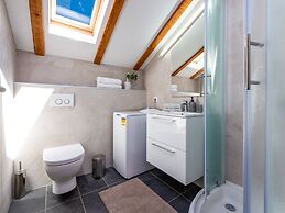 Apartments Terra - One Bedroom Apartment With Balcony and Garden View