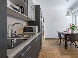 Apartments Terra - One Bedroom Apartment With Balcony and Garden View