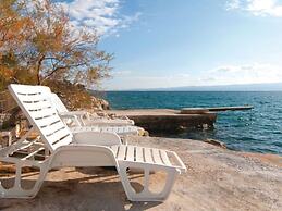 Apartments Roko - Standard One Bedroom Apartment With Shared Terrace