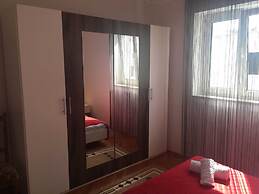 Apartments Roko - Standard One Bedroom Apartment With Shared Terrace