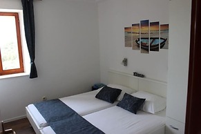Apartments Baldo - Two Bedroom Apartment With Sea View