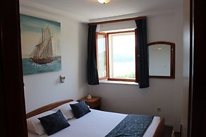 Apartments Baldo - Two Bedroom Apartment With Sea View