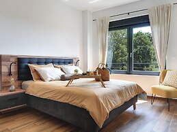 Modern Villa With Heated Pool