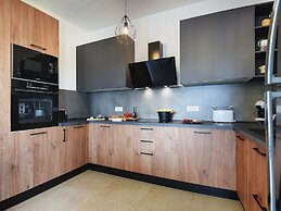 Modern Villa With Heated Pool