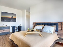 Modern Villa With Heated Pool