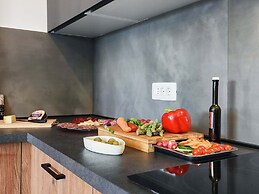 Modern Villa With Heated Pool