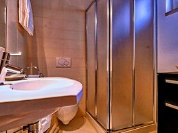 Modern Villa With Swimming Pool in Banjole