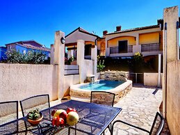 Modern Villa With Swimming Pool in Banjole