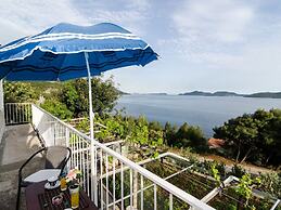 Apartment Giovani - Two Bedroom Apartment With Balcony and Sea View