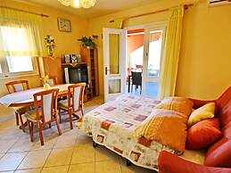 Apartments Sea Line - Two Bedroom Apartment With Terrace and Sea View