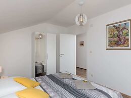 Apartment Kod Jadranke - Two Bedroom Apartment With Balcony and Sea Vi