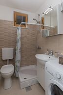 Apartment Kod Jadranke - Two Bedroom Apartment With Balcony and Sea Vi