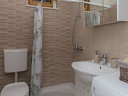 Apartment Kod Jadranke - Two Bedroom Apartment With Balcony and Sea Vi