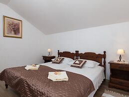 Apartment Kod Jadranke - Two Bedroom Apartment With Balcony and Sea Vi