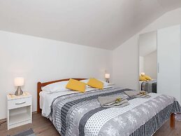 Apartment Kod Jadranke - Two Bedroom Apartment With Balcony and Sea Vi