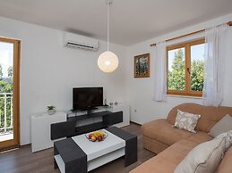 Apartment Kod Jadranke - Two Bedroom Apartment With Balcony and Sea Vi