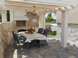 Apartments Villa Rustica - Two-bedroom Apartment With Balcony and Shar