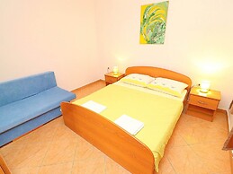 Apartments Marko Peljesac - One Bedroom Apartment With Balcony and Sea