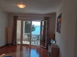 Apartments Marko Peljesac - One Bedroom Apartment With Balcony and Sea