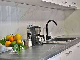 Fancy Apartments Dream - Modern One Bedroom Apartment With Balcony and