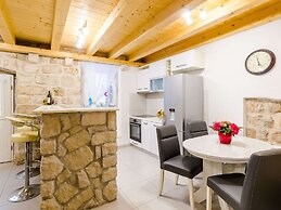 Apartment Little Star II - Two-bedroom Apartment With City View