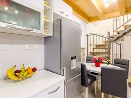 Apartment Little Star II - Two-bedroom Apartment With City View