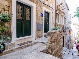 Apartment Little Star II - Two-bedroom Apartment With City View