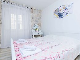 Apartment Little Star II - Two-bedroom Apartment With City View