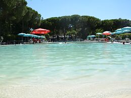 Simplistic Mobile Home in Castiglione del Lago Near Lake