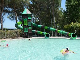 Simplistic Mobile Home in Castiglione del Lago Near Lake