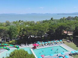 Simplistic Mobile Home in Castiglione del Lago Near Lake