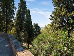 Belvilla by Oyo La Rocca Residence