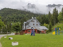 Holiday Apartment in the Middle of the Mountains