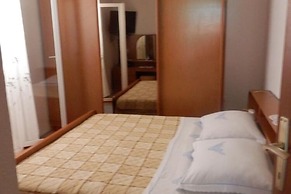 Apartment Vesna & Ivica - Two Bedroom Apartment With Terrace and Sea V