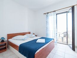 Apartments Neva- Two Bedroom Apartment With Balcony