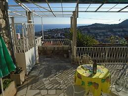 Apartment A Kind Of Magic - One Bedroom Apartment With Terrace and Sea