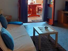 Apartments Cumbelic - One Bedroom Apartment With Balcony and Sea View 