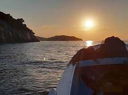 Apartments Cumbelic - One Bedroom Apartment With Balcony and Sea View 