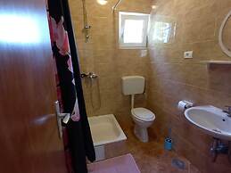 Apartments Vinko Mljet- One-bedroom Apartment With Terrace