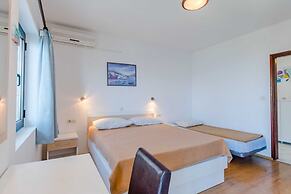 Villa Kosa - Standard Double Room With Balcony and Sea View