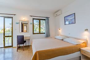 Villa Kosa - Standard Double Room With Balcony and Sea View