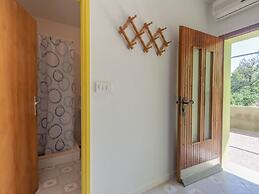 Seafront Apartments Olivera-two Bedroom Apartment With Patio