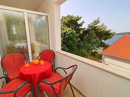 Apartments Marko Peljesac - Standard One Bedroom Apartment With Balcon