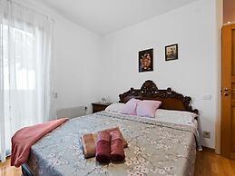 Lovely Holiday Home With Pool,covered Terrace and Outdoor Kitchen