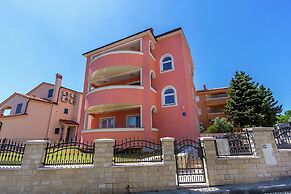 Nice Apartment Only 500m From the Beach