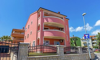 Nice Apartment Only 500m From the Beach