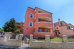 Nice Apartment Only 500m From the Beach