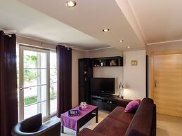 Apartments Gaura - Comfort One-bedroom Apartment With Terrace